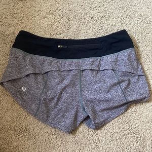 Lululemon gray speed-up shorts 2.5”